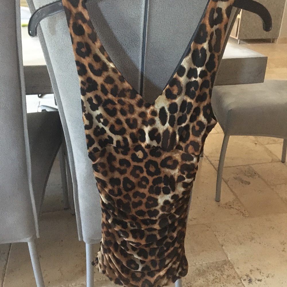 Express sleeveless top